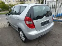 Gebraucht Mercedes A160 Elegance 95 PS (69 kW) 2011 Silber Van / Kleinbus