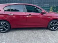 Gebraucht Fiat Tipo 95 PS (69 kW) 2017 Rot Kleinwagen