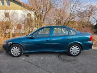 Begagnad Opel Vectra 101 HK (74 kW) 2001 Grön Sedan