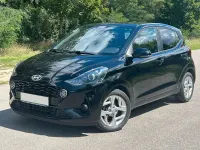 Gebraucht Hyundai i10 GO! 67 PS (49 kW) 2023 Schwarz Kleinwagen