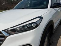 Gebraucht Hyundai Tucson 177 PS (130 kW) 2018 Weiß SUV