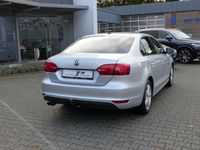 Gebraucht VW Jetta Comfortline 160 PS (117 kW) 2014 Reflexsilber metallic Limousine