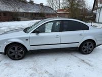 Gebraucht VW Passat 115 PS (84 kW) 2001 Grau Limousine