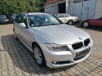 Gebraucht BMW 318 143 PS (105 kW) 2012 Silber Kombi