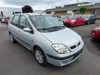 Gebraucht Renault Scénic 107 PS (78 kW) 1999 Silber Van / Kleinbus