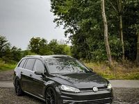Gebraucht VW Golf VII Highline 150 PS (110 kW) 2019 Grau Kombi
