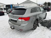 Gebraucht Toyota Avensis Life 147 PS (108 kW) 2013 Grau Kombi