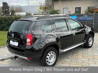 Gebraucht Dacia Duster Prestige 105 PS (77 kW) 2011 Perlmuttschwarz SUV