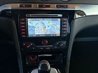 Gebraucht Ford S-MAX Titanium 163 PS (119 kW) 2010 Silber Van / Kleinbus