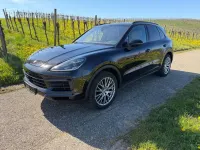 Second-hand Porsche Cayenne 340 CP (250 kW) 2019 Negru SUV