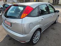 Gebraucht Ford Focus ST 173 PS (127 kW) 2003 Silber Limousine