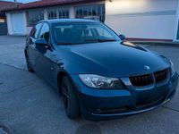 Gebraucht BMW 318 142 PS (104 kW) 2004 Blau Limousine