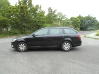 Gebraucht Skoda Octavia Fun 105 PS (77 kW) 2012 Schwarz Kombi
