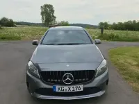 Gebraucht Mercedes A180 Urban 122 PS (89 kW) 2016 Grau Limousine