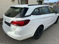 Gebraucht Opel Astra Edition 105 PS (77 kW) 2017 Weiß Kombi