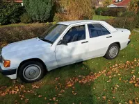 Gebraucht Mercedes 190 75 PS (55 kW) 1991 Weiß Limousine