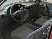 Second-hand Opel Corsa Edition 55 CP (40 kW) 2000 Andere farben Hatchback