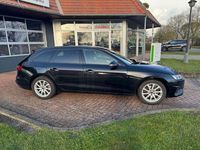 Gebraucht Audi A4 Basis 150 PS (110 kW) 2022 Schwarz Kombi