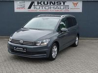 Gebraucht VW Touran Comfortline 150 PS (110 kW) 2024 Grau Van / Kleinbus