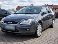 Używany Ford Focus 101 KM (74 kW) 2005 Szary Kombi