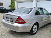 Second-hand Mercedes C220 Elegance 143 CP (105 kW) 2001 Argintiu Berlinǎ