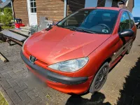Gebraucht Peugeot 206 60 PS (44 kW) 2000 Orange Kleinwagen