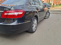 Gebraucht Mercedes E220 170 PS (125 kW) 2009 Schwarz Limousine