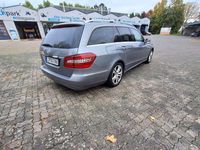 Gebraucht Mercedes E250 Elegance 204 PS (150 kW) 2011 Grau Kombi