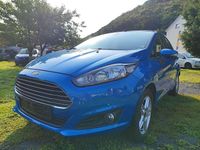 Gebraucht Ford Fiesta Titanium 125 PS (91 kW) 2013 Arubablau metallic Kleinwagen