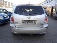 Gebraucht Toyota Corolla Verso 177 PS (130 kW) 2007 Violett Van / Kleinbus