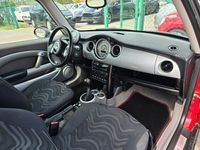 Gebraucht Mini ONE 90 PS (66 kW) 2002 Rot Kleinwagen
