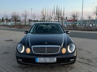 Gebraucht Mercedes E200 122 PS (89 kW) 2005 Schwarz Limousine