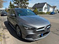 Gebraucht Mercedes B200 AMG line 150 PS (110 kW) 2020 Grau Van / Kleinbus