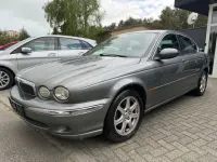 Käytetty Jaguar X-type Executive 156 HP (114 kW) 2002 Harmaa Sedan