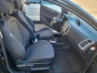 Gebraucht Hyundai i20 Comfort 77 PS (56 kW) 2009 Schwarz Kleinwagen