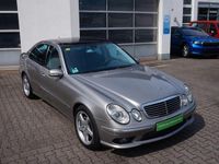 Gebraucht Mercedes E500 Avantgarde 306 PS (225 kW) 2004 Gold Limousine