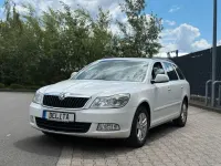 Gebraucht Skoda Octavia 105 PS (77 kW) 2012 Weiß Kombi
