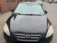 Używany Kia Ceed 143 KM (105 kW) 2008 Czarny Hatchback
