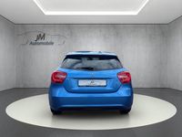 Gebraucht Mercedes A180 122 PS (89 kW) 2012 Blau Kleinwagen