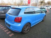 Gebraucht VW Polo 90 PS (66 kW) 2014 Blau Limousine