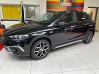 Gebraucht Fiat Tipo Cross 131 PS (96 kW) 2024 New nero (vr718/b)) (schwarz Limousine