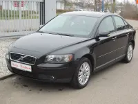 Gebraucht Volvo S40 Momentum 125 PS (91 kW) 2005 Black sapphire (metallic) Limousine