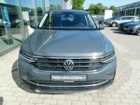 Gebraucht VW Tiguan Life 150 PS (110 kW) 2021 Grau SUV