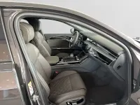 Neu Audi A8 Ambiente 286 PS (210 kW) 2026 Madeirabraun metallic (metallic) Limousine