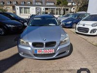Gebraucht BMW 318 143 PS (105 kW) 2010 Bluewater metallic Kombi