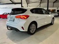 Gebraucht Ford Focus Titanium 125 PS (91 kW) 2021 Frozen white Limousine