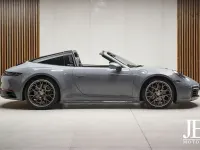 Gebraucht Porsche 911 Targa 4 385 PS (283 kW) 2024 Arktikgrau Cabrio