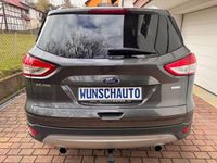 Gebraucht Ford Kuga Titanium 150 PS (110 kW) 2016 Grau SUV