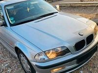 Gebraucht BMW 320 150 PS (110 kW) 2000 Silber Limousine