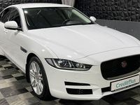 Gebraucht Jaguar XE Pure 163 PS (119 kW) 2018 Weiß Limousine